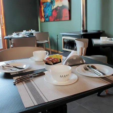 Maki Hotel