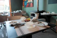 Maki Hotel - breakfast