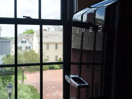 The Inn Downtown - Portsmouth, NH Отели рядом с достопримечательностью «St. John's Episcopal Church»