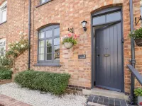 Ross Cottage Hotels in Wychavon District