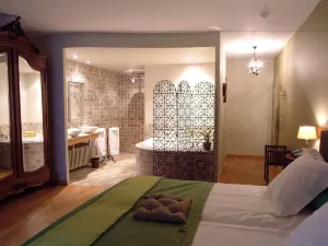 Charmehotel Manoir Ogygia