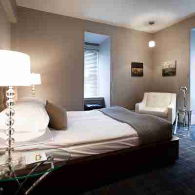 Le Pleasant Hôtel & Café Rooms
