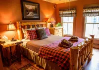 RoosterComb Inn Các khách sạn gần Mount Marcy