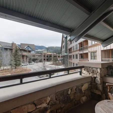 Slopeside Ski-in Ski-Out Condo - Zephyr Mountain Lodge Premium-Rated 1214