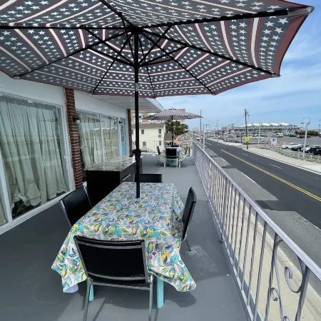 Sea Ray Motel