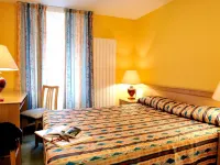 Logis Hotel le Continental Hotel a Le Poinconnet