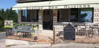 Logis Hôtel la Bastide des Oliviers Hotel a Monflanquin