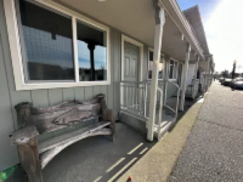 Coastal Inn and Suites Hotels in Pacific County