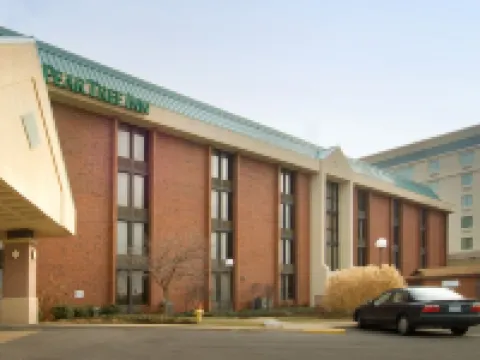 Pear Tree Inn St. Louis - Arnold Hotels in Arnold