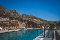 Natureland Efes Pension - Pools