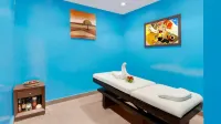 The Golden Suites & Spa