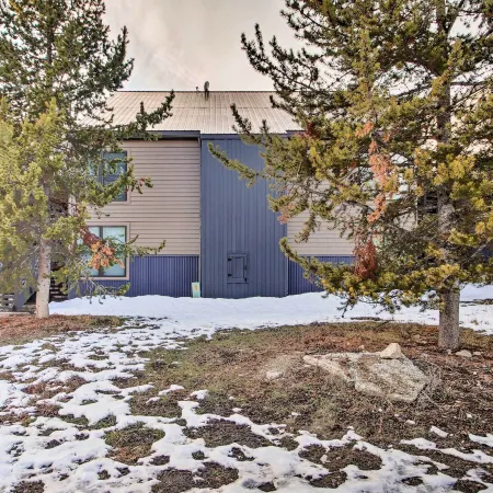Cozy Big Sky Studio ~ 1 Mile to Mtn Village!