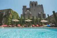 Hôtel de la Cité Carcassonne - MGallery Collection - Pools