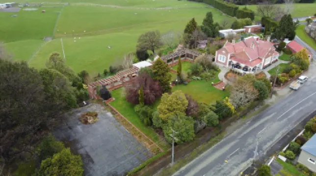 The Fern & Thistle Luxury Accommodation- Drinks, Hotpool, Sauna Hoteles en 