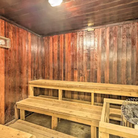 Steps to Ski Shuttle! Frisco Condo w/ Indoor Pool