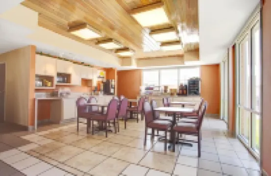 理奇蘭戴斯套房酒店 里奇蘭酒店