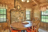 Peaceful Log Cabin Escape Near Table Rock Lake! - Homestays