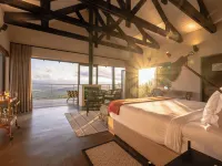 Zulu Rock Lodge - Babanango Game Reserve Hotels in Zululand DC