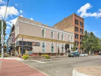 Vintage Apartment in Historic Downtown la Porte! Hôtels à : La Porte