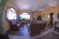 Hotel Los Cedros Inn Delicias Hotels in Pedro Meoqui