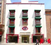 Hotel Leones - balcón