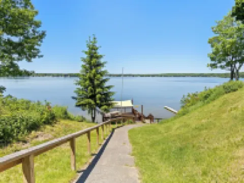 Chippewa Bluffs Resort Hotels in Mecosta County