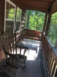 Paynes Place- A Charming 2-bedroom cabin close to Blanchard Caverns/ Mirror Lake