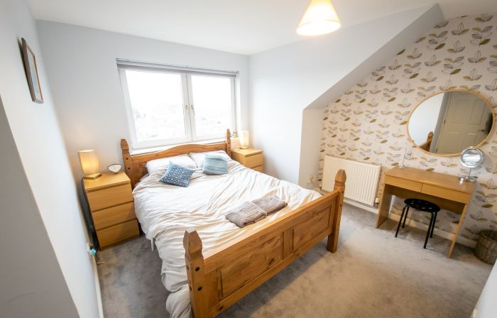 Tranquil 2Bed/2Bath Duplex Falkirk