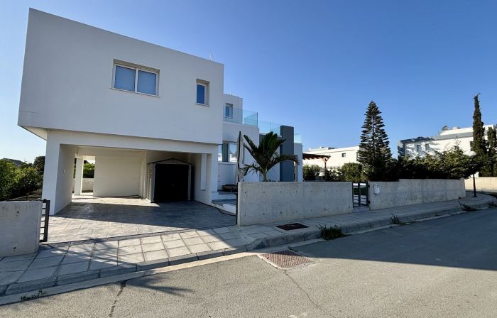 Sunrise Villa with Pool by TrulyCyprus