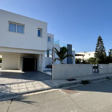 Sunrise Villa with Pool by TrulyCyprus