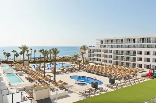 ホテル ベスト オアシス トロピカル