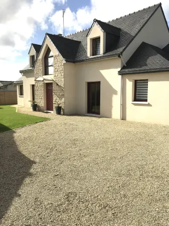 Spacieuse Villa 4 Avec Piscine Intérieure