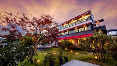 Sacheon Bichae Pension Hotels near 비토섬신우리조트 글램핑N카라반