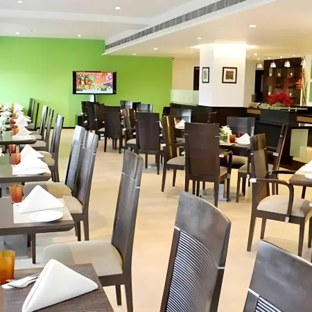 The Hans, New Delhi Отели рядом с достопримечательностью «Музей Ремесла»