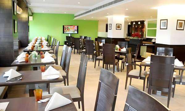 Hotel The Hans - Connaught Place, New Delhi