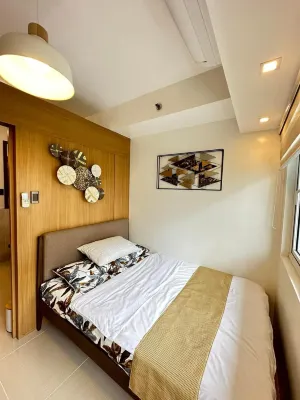 Luxury Staycation at Prime Location Mall of Asia Shell Residences Pasay Tower C - chambre d’hôtes