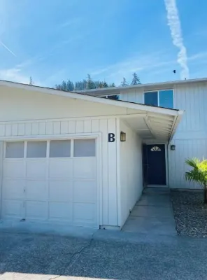 WELCOME TO DEWEY DUCK HOUSE-B! 2BR & 2BA 6-Guests