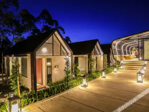 Sunsetfalls Gardens and Resort
