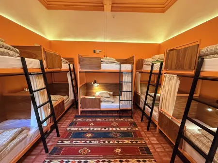Ginger Banana Hostel Отели в г. Оахака