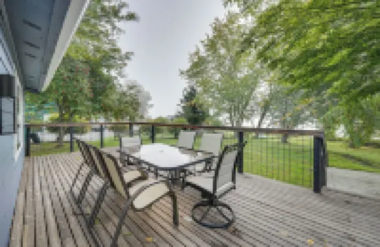 Lakefront Mount Vernon Home w/ Private Dock!