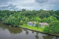 Tortuga Lodge Hotels near Tortuguero River