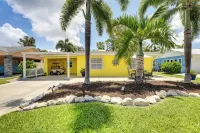 2 Mi to Bradenton Beach Water-View Home with BBQ - Spa