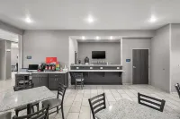 Riverstone Suites - Chippewa Falls