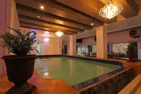 Bergamo Hotel Lingayen - Swimmingpools