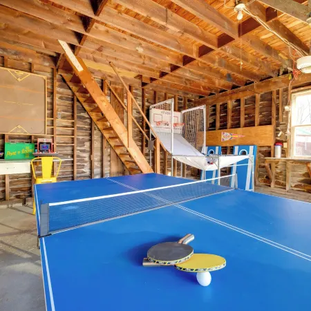 Charming Historic Home < 4 Mi to Cooperstown!