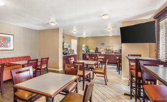 Best Western Luxury Inn