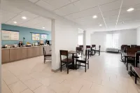 Garner Hotel VIRGINIA BEACH NORTH by IHG - breakfast