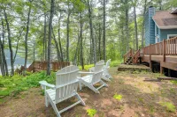 Lakefront Minocqua Getaway Dock, Game Room! - Parkplatz