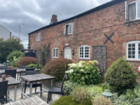 三衹鴿子旅館 班伯里酒店