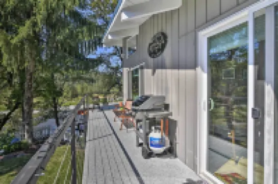 Waterfront Troutdale Hideaway Sandy River Fishing